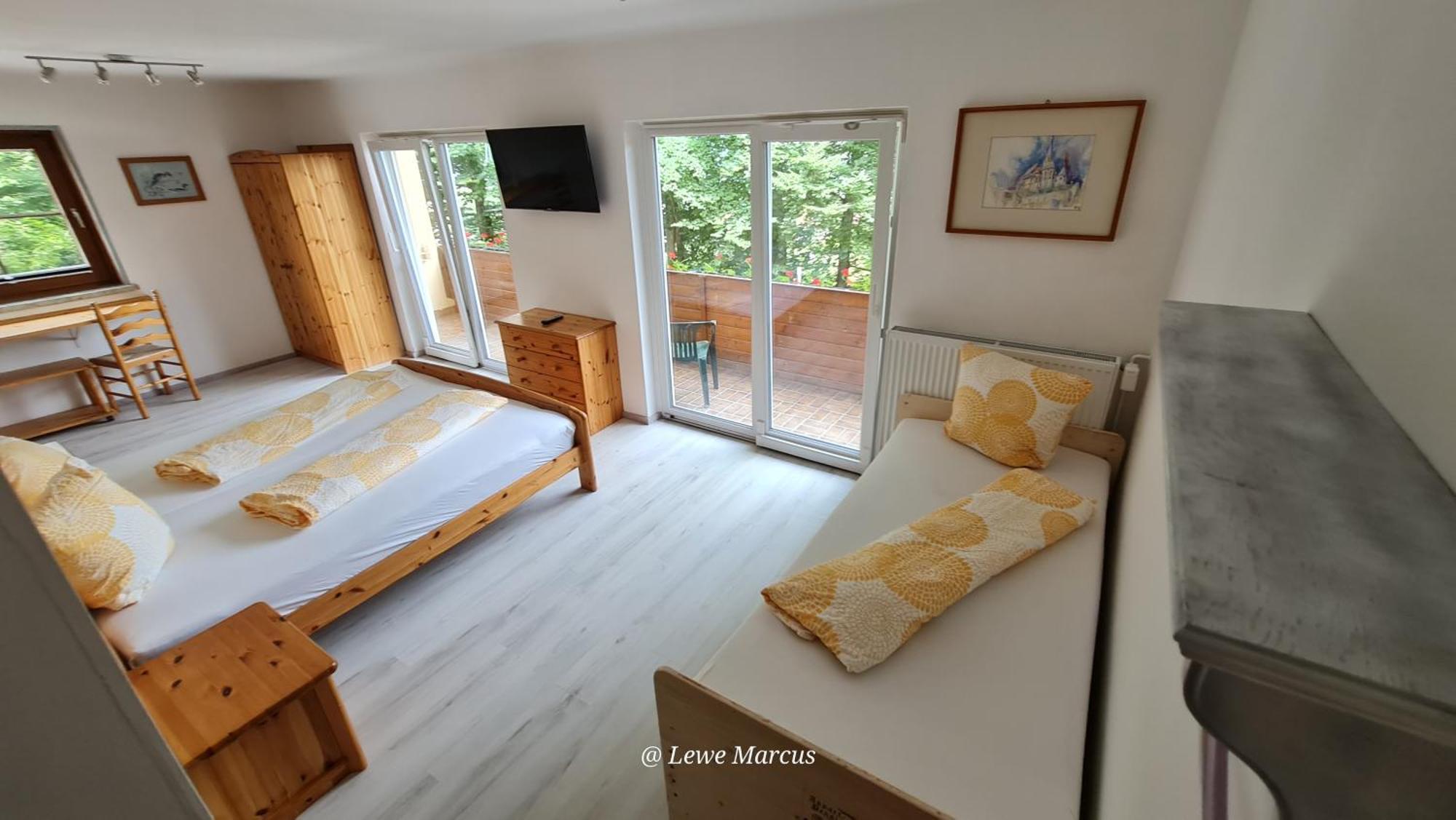 Appart-Pension Seehang Velden am Woerthersee Exterior photo