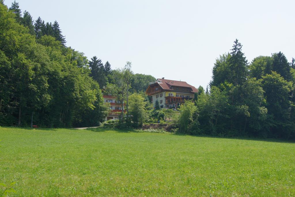 Appart-Pension Seehang Velden am Woerthersee Exterior photo